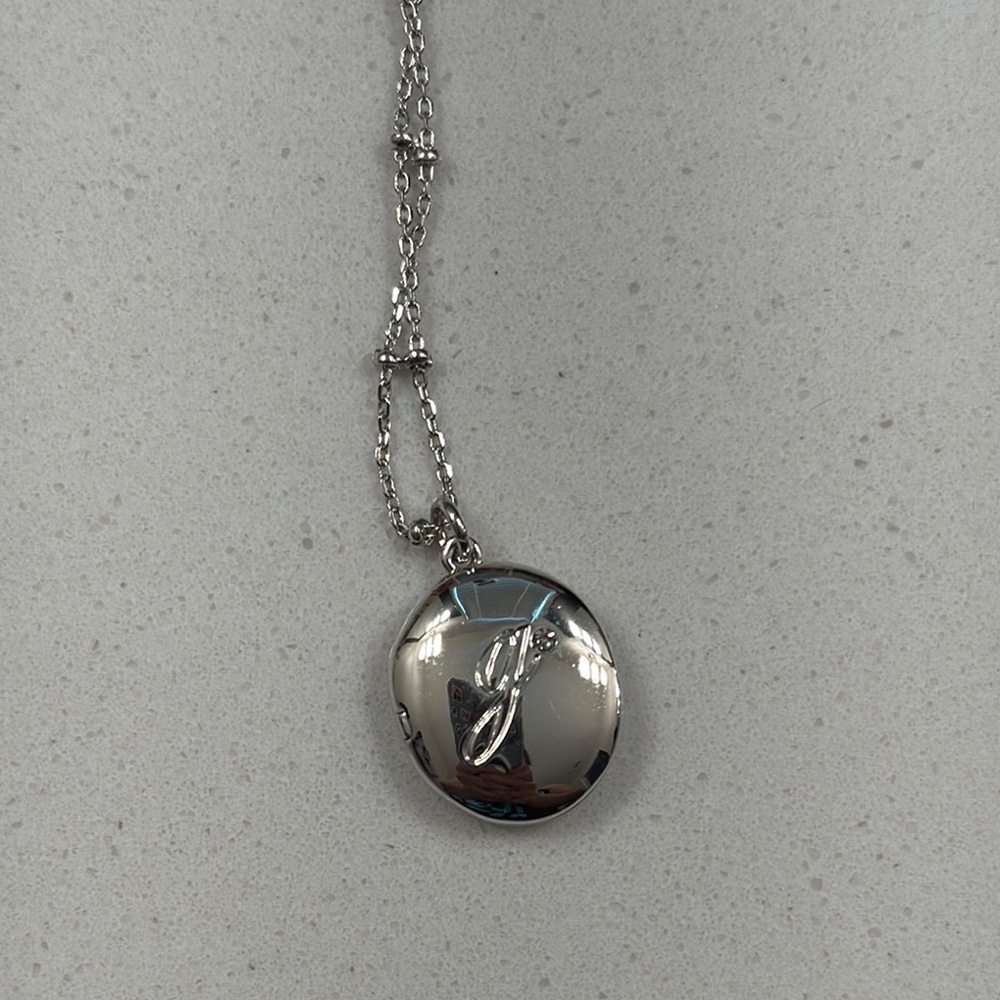 Kate Spade Silver G Pendant Necklace